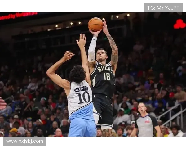 库兹马进攻表现不佳12投仅4中三分球命中率低迷仅得10分5篮板2助攻